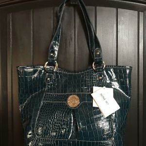 NWT Nine West blue patent leather purse.